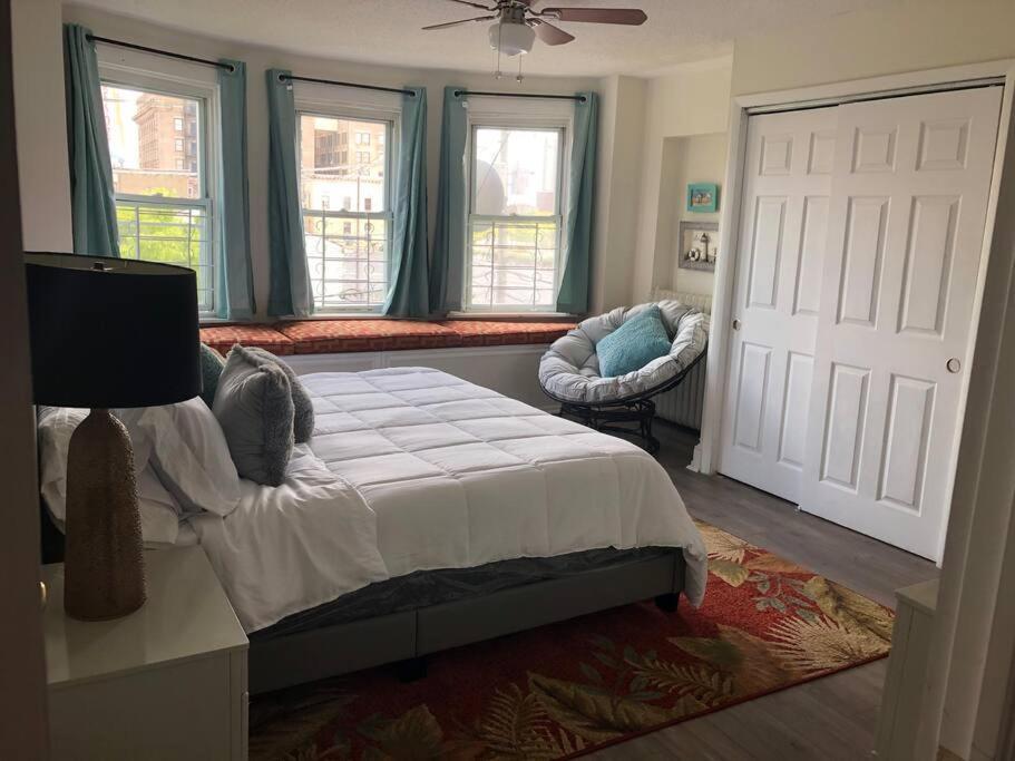 2Bed/1 Bath Spacious Apt Boardwalk, Beach, Casinos アトランティックシティー エクステリア 写真